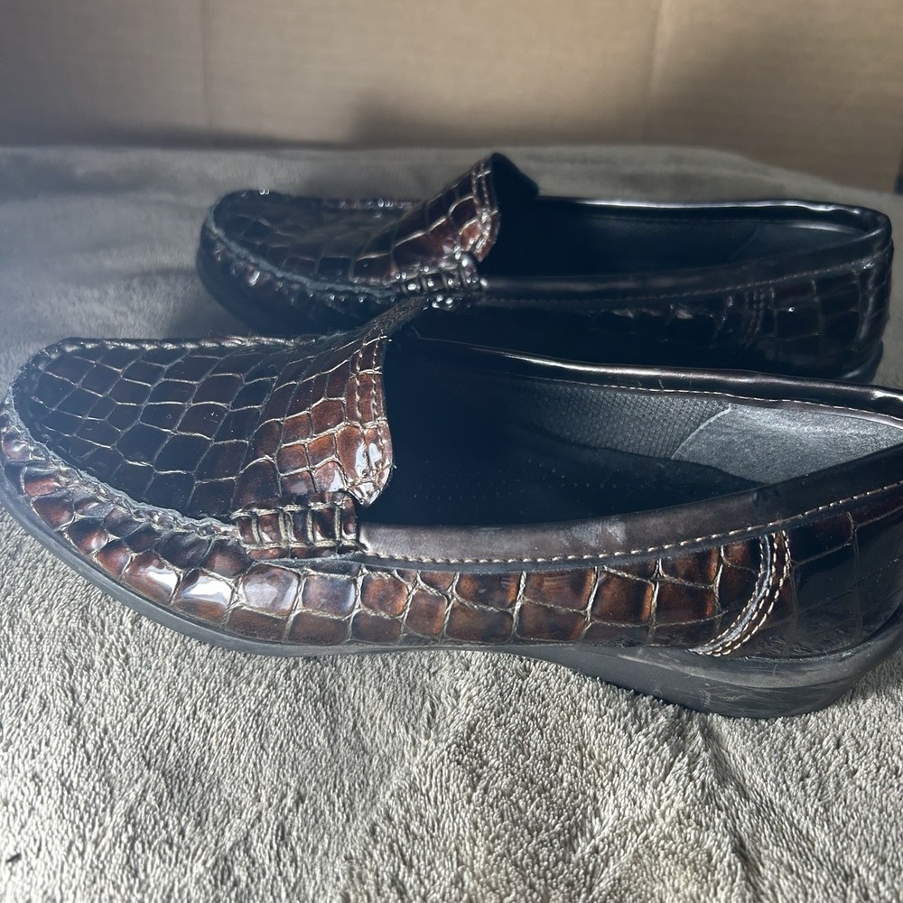 Jenny by Ara Womens Size 8 Brown Croc Embossed Patent Driving Moccasin Loafers
